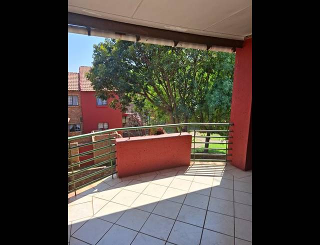 2 BEDROOM APARTMENT FOR SALE IN MORELETAPARK